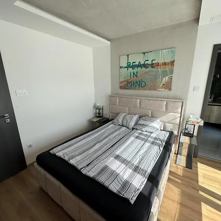 Bright And Cosy In Appartamento